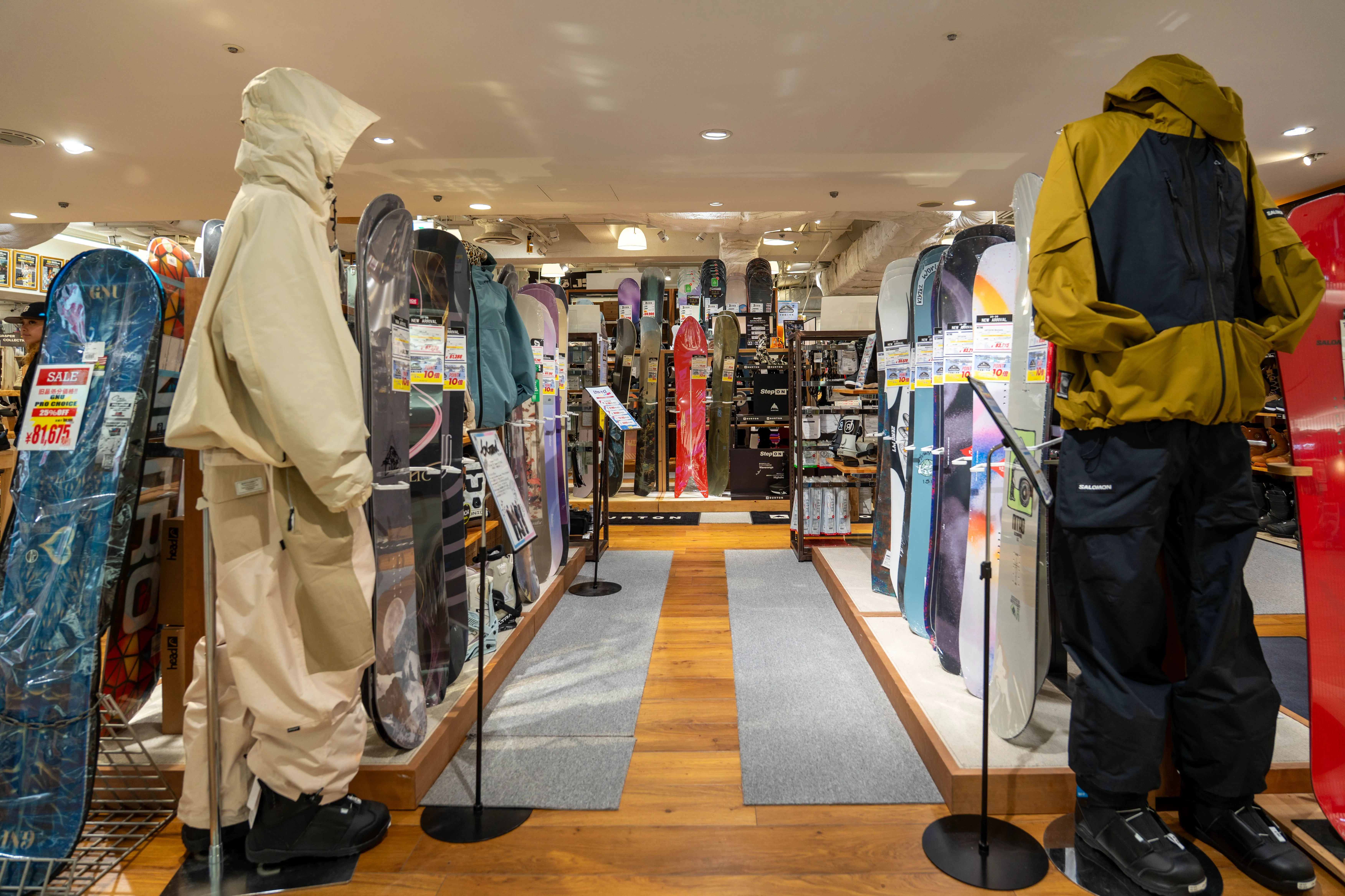 スノーボード,BURTON,EnGuard,YONEX,FNTC,CAPITA,BATALEON,FANATIC,RIDE,K2,NITRO,SALOMON,JONES,GRAY,HEAD,ROSSIGNAL,ROME