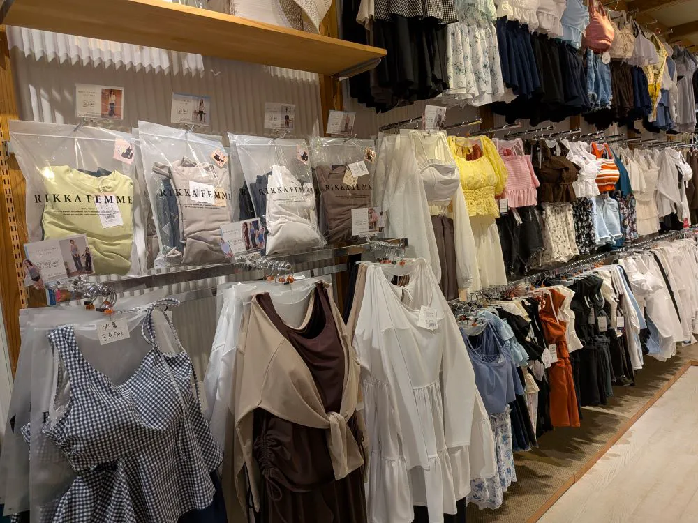 地域No1の品揃え! 女性水着・男性水着続々と入荷中！！！