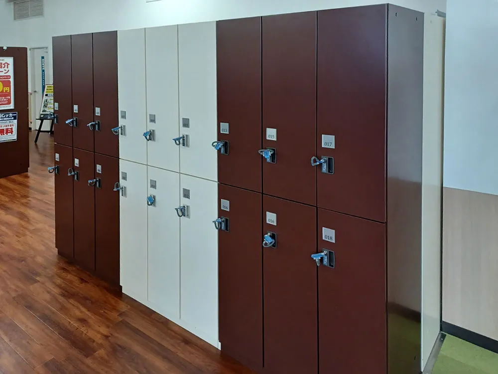 共用ロッカー