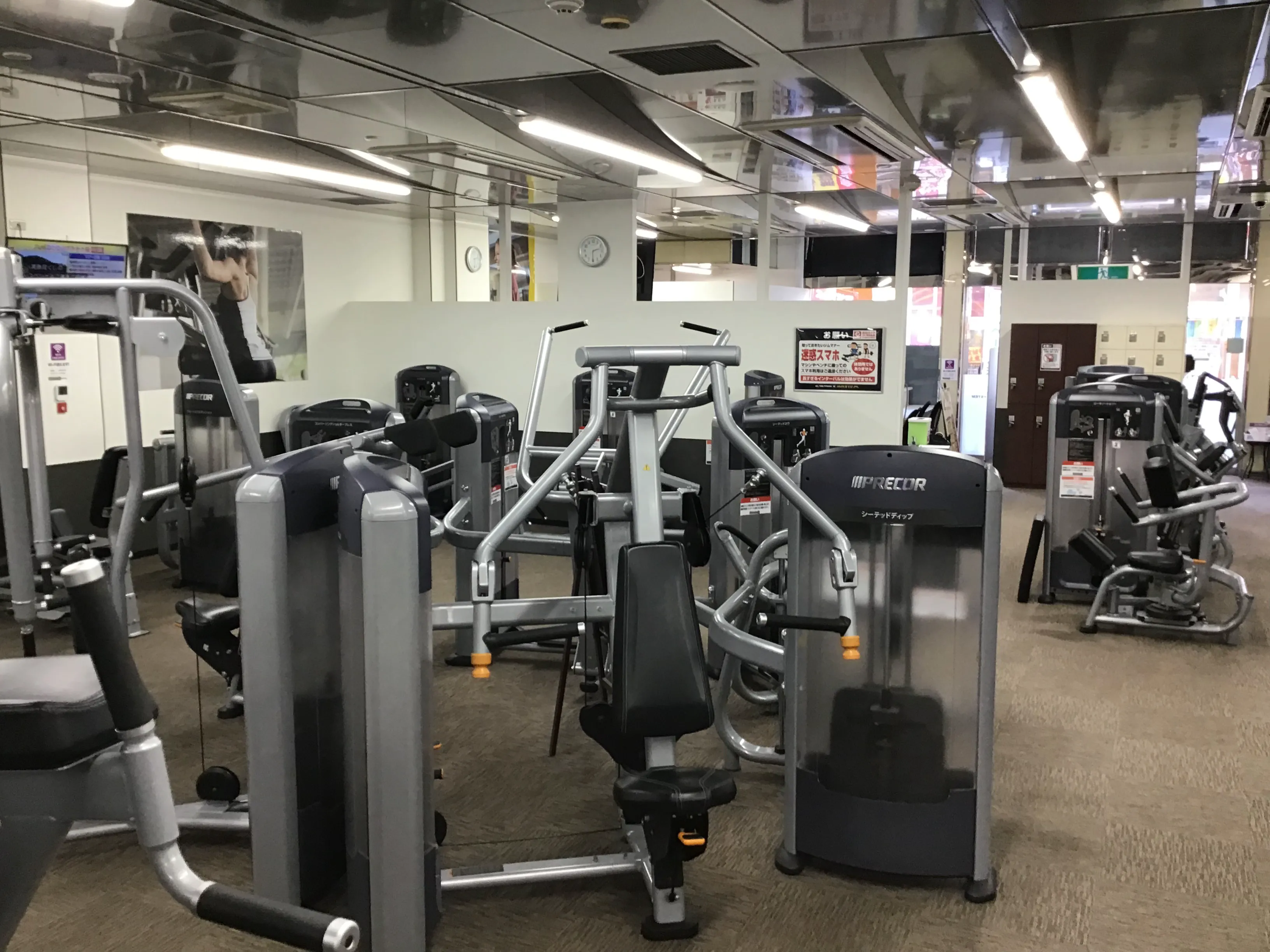 筋トレマシンエリア