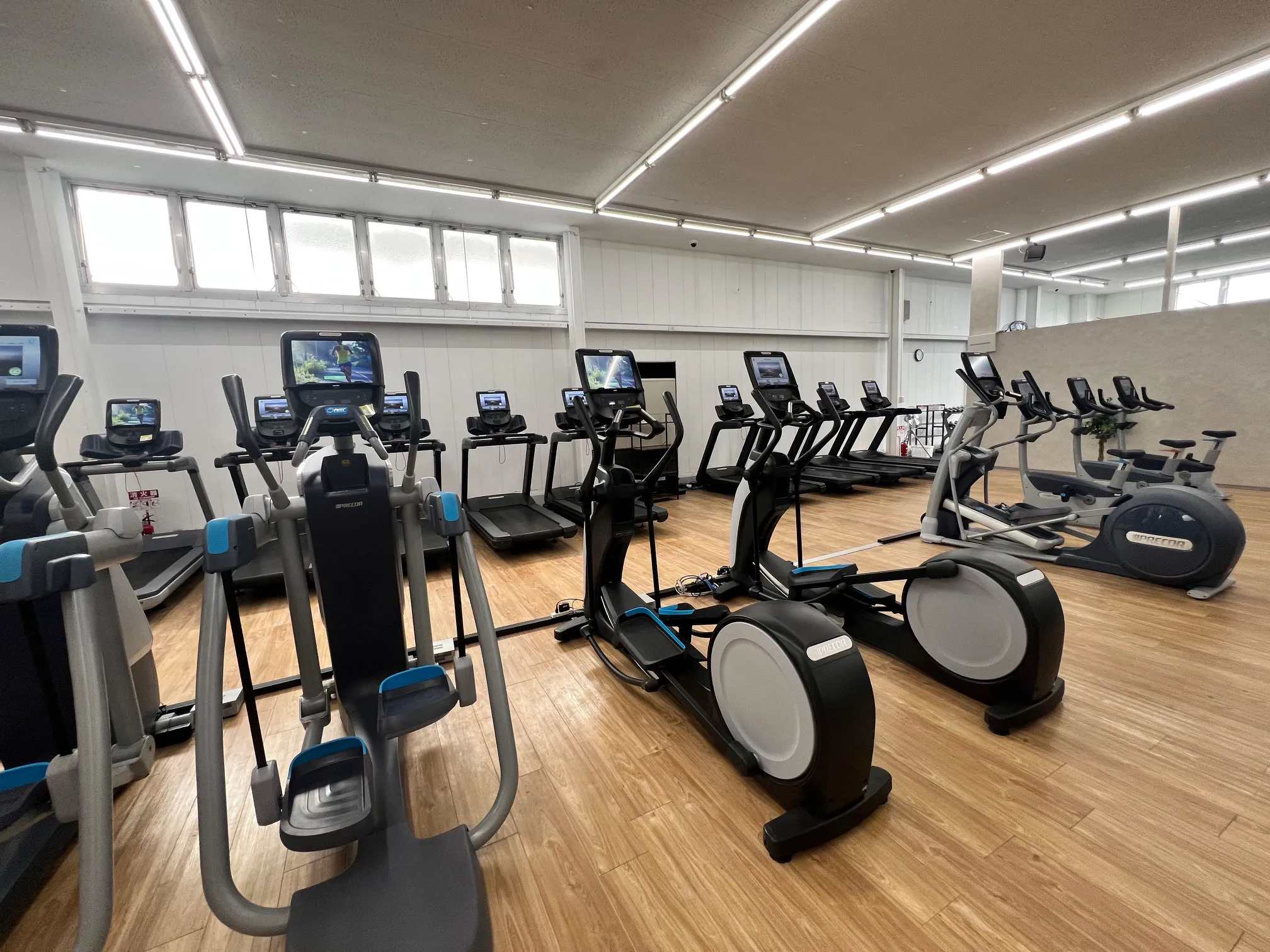 公式】HYPER FIT Wellness 24 水口店 | 24時間営業のトレーニングジム