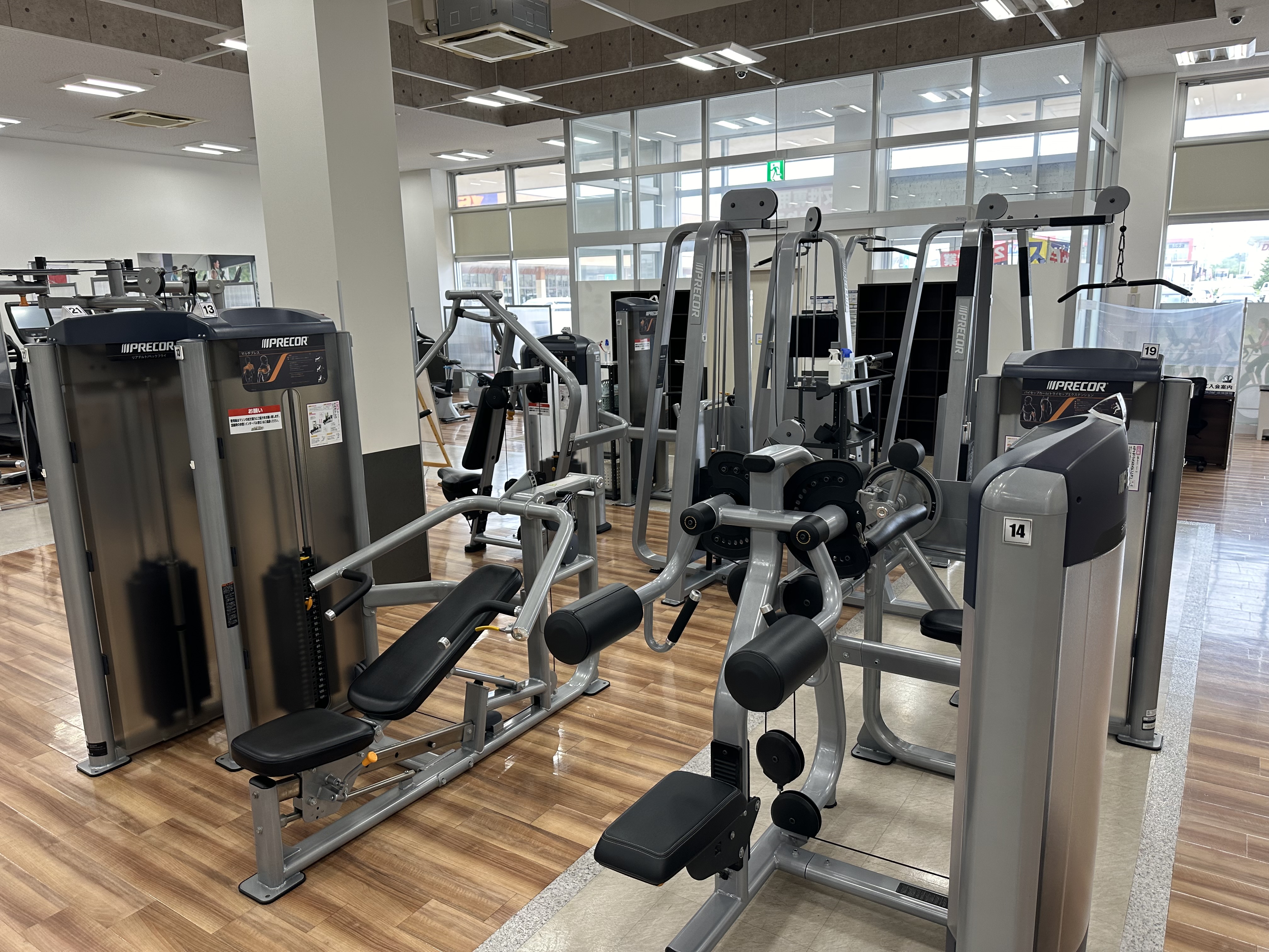 筋トレマシンエリア