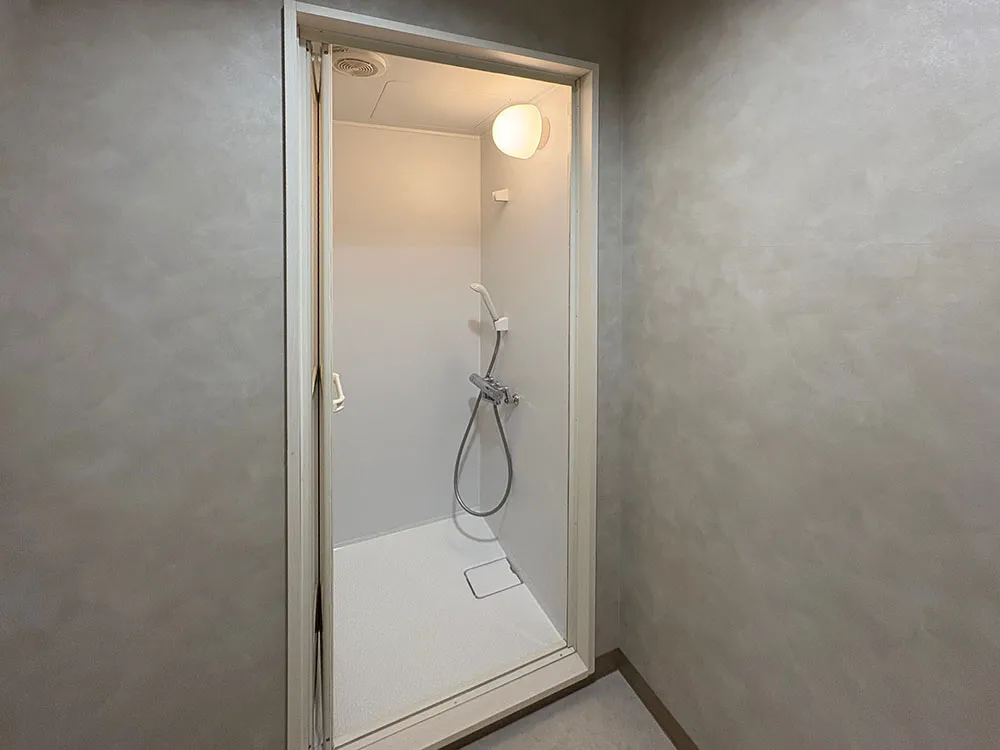 シャワールーム