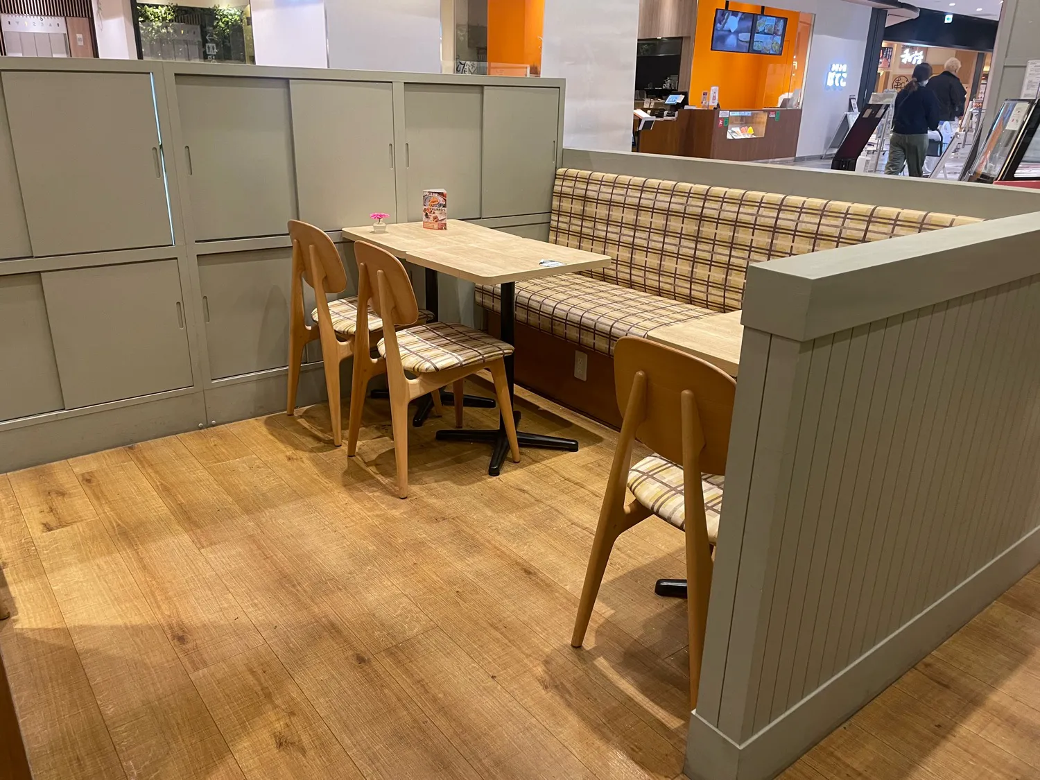 公式】フレッシュネスバーガーイオンモール東浦店