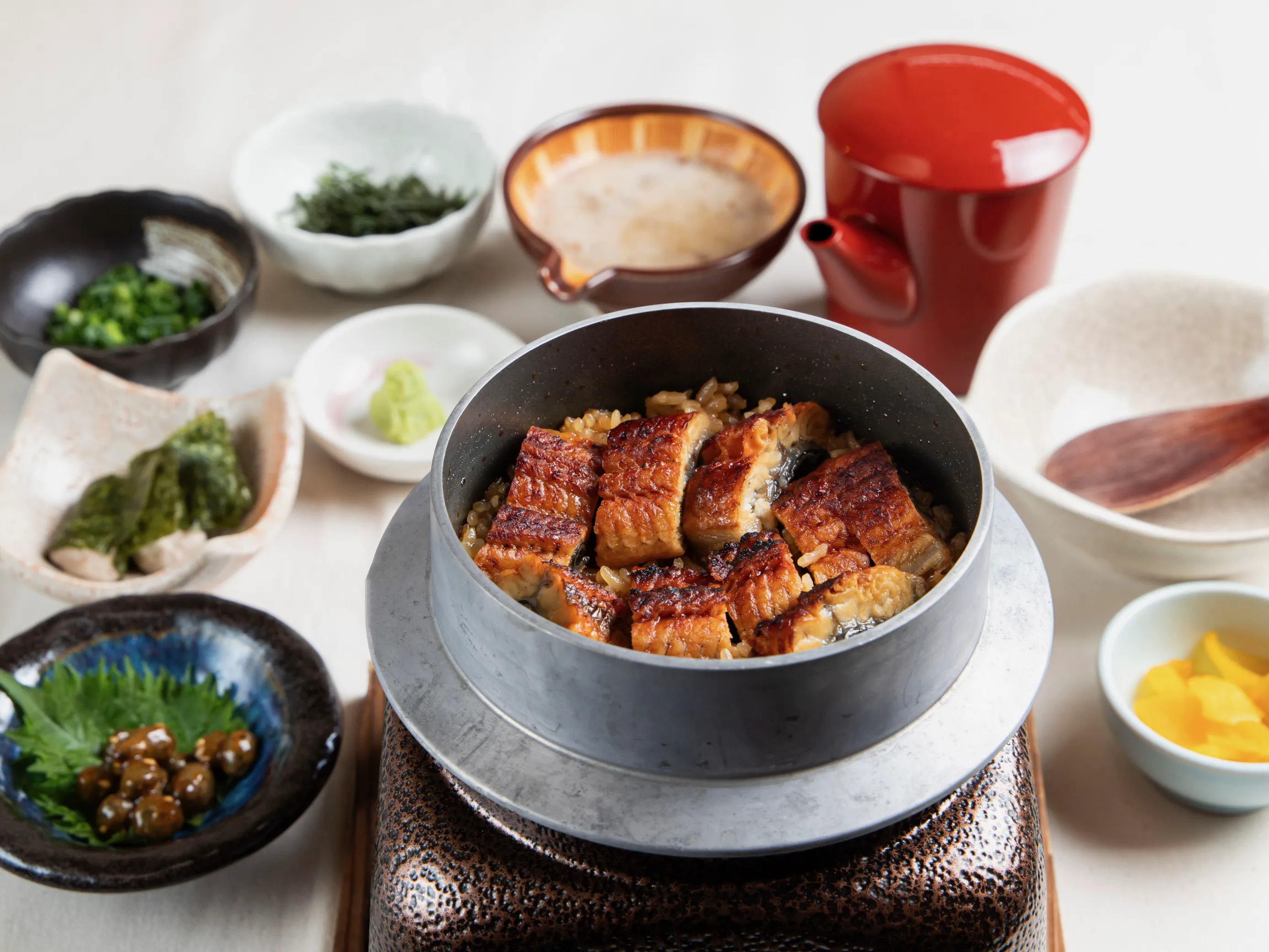 公式】自然薯料理 和食 華花 港南陽店｜ヨシックスホールディングス